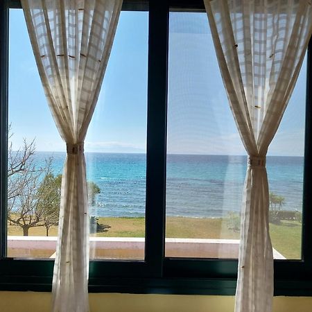 Villa 3Ω Неа Скиони Екстериор снимка