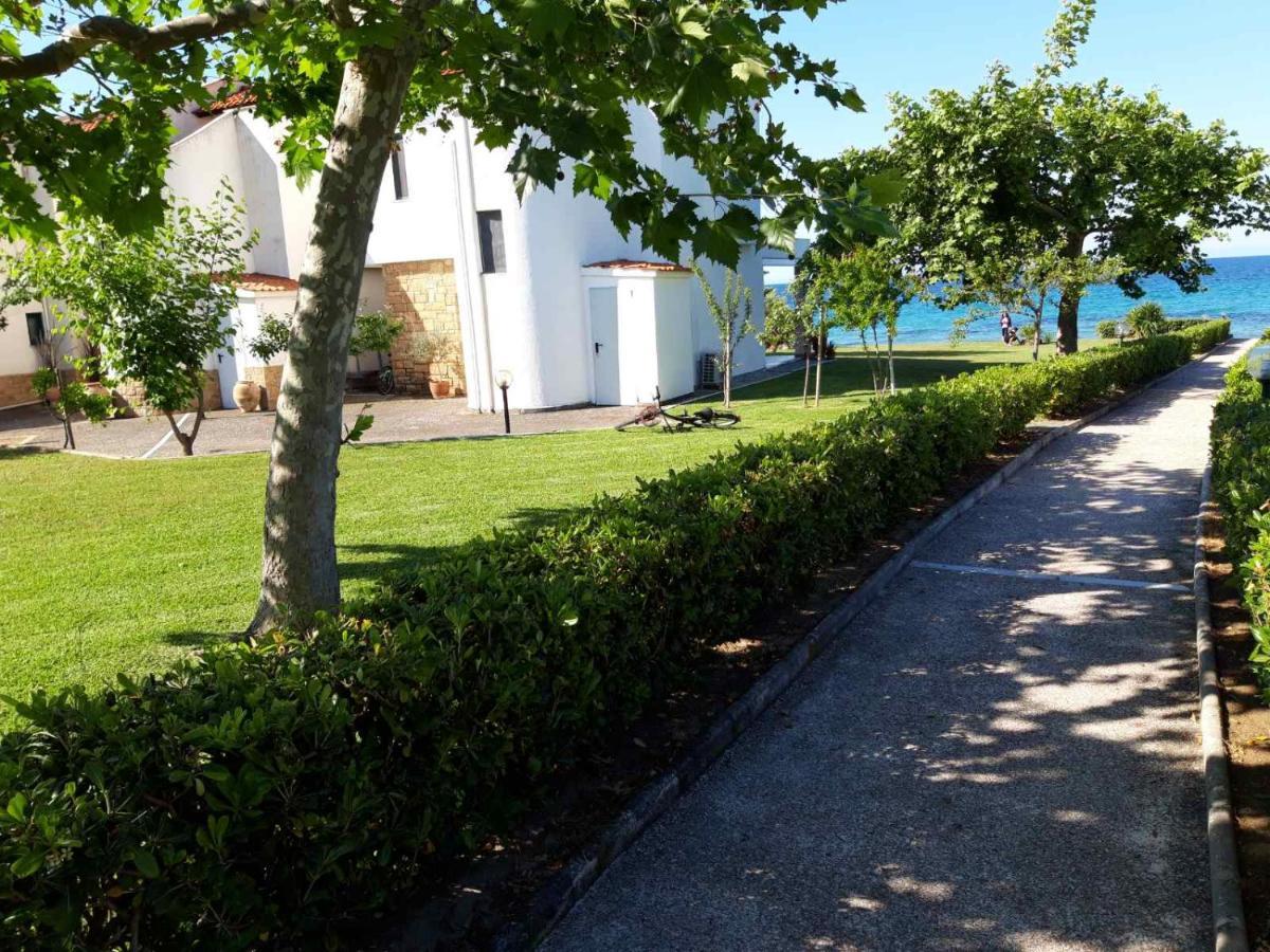 Villa 3Ω Неа Скиони Екстериор снимка